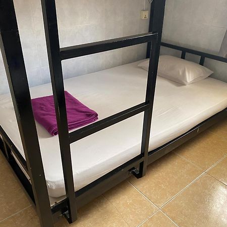 The Eighty8 Hostel Phnom Pen Exterior foto