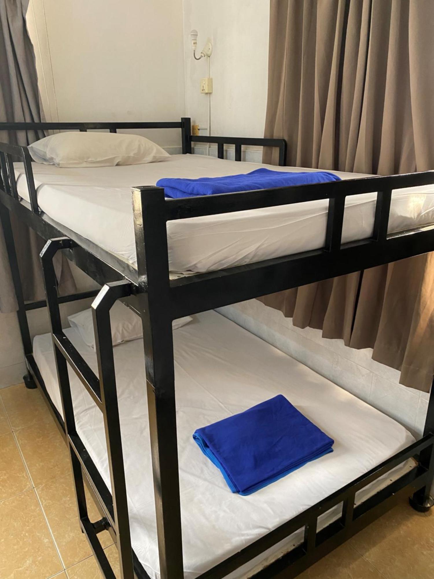 The Eighty8 Hostel Phnom Pen Exterior foto