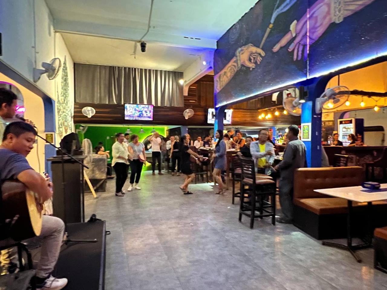 The Eighty8 Hostel Phnom Pen Exterior foto